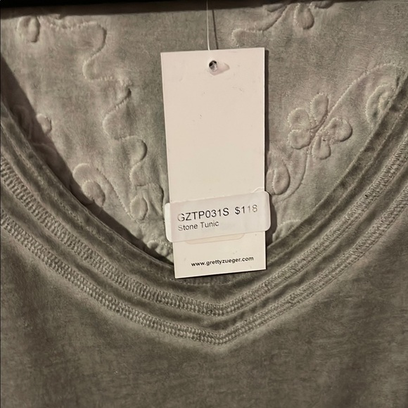 Gray V-Neck Long Sleeve Sweater Dress - Picture 5 of 6